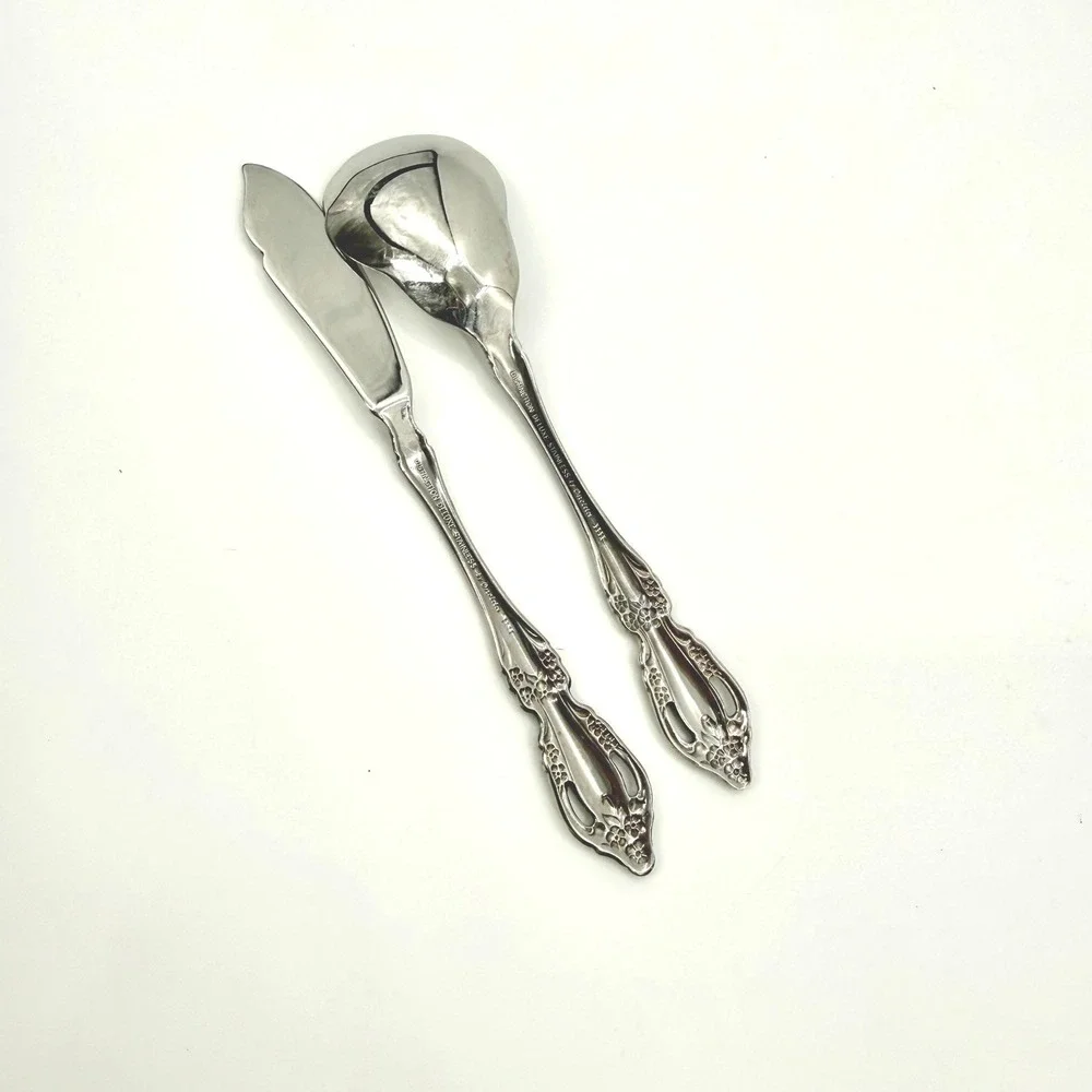 Oneida Distinction Deluxe Raphael Stainless Steel Sugar Shell Spoon Butter Knife